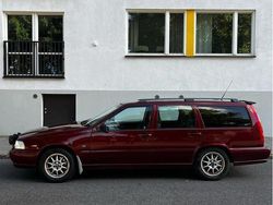 Röd Begagnad 2000 Volvo V70 Standard Kombi | 24 900 kr (Marknadspris)