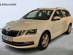 Vit Begagnad 2018 Skoda Octavia Style Kombi | 149 900 kr (Marknadspris)