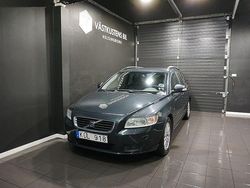 Grå Begagnad 2009 Volvo V50 Kombi | 47 900 kr (Marknadspris)