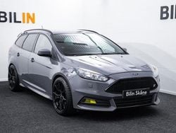 Grå Begagnad 2016 Ford Focus ST Kombi | 169 900 kr (Lite dyr)