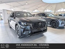 Svart Ny 2025 Mazda CX-60 Homura-Line SUV | 595 400 kr (Marknadspris)