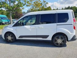 Vit Begagnad 2014 Ford Tourneo Connect Minibuss | 98 000 kr