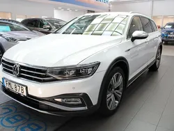 Vit Begagnad 2020 VW Passat Alltrack Kombi | 244 900 kr (Marknadspris)