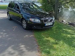 Svart Begagnad 2012 Volvo V70 Momentum Kombi | 59 000 kr (Marknadspris)