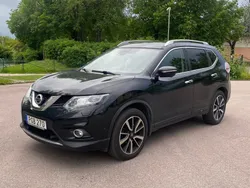 Svart Begagnad 2017 Nissan X-Trail SUV | 170 000 kr (Lite dyr)