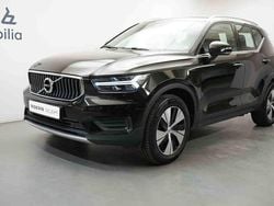 Svart Begagnad 2022 Volvo XC40 SUV | 339 900 kr