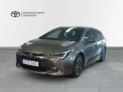 Grön Begagnad 2024 Toyota Corolla Style Kombi | 314 900 kr (Marknadspris)