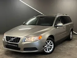 Ljusbrun Begagnad 2008 Volvo V70 Kinetic Kombi | 49 900 kr (Marknadspris)