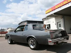 Grå Begagnad 1978 Pontiac Grand Prix | 89 000 kr