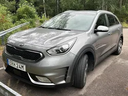 Grå Begagnad 2019 Kia Niro Advance SUV | 175 000 kr (Bra pris)
