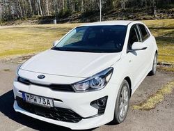 Begagnad 2021 Kia Rio Advance Halvkombi | 135 000 kr (Bra pris)