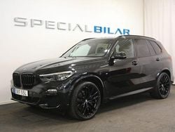 Svart (safirsvart metallic ) Begagnad 2021 BMW X5 M Sport SUV | 549 000 kr (Marknadspris)