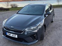 Grå Begagnad 2020 Kia Ceed Sportswagon Advance Kombi | 205 000 kr (Marknadspris)