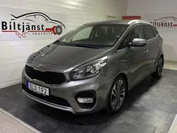 Grå Begagnad 2017 Kia Carens Minibuss | 144 900 kr (Marknadspris)