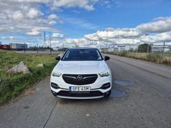 Vit Begagnad 2021 Opel Grandland X Design Edition SUV | 155 000 kr (Marknadspris)
