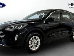 Svart (black) Begagnad 2022 Ford Kuga Titanium SUV | 243 900 kr (Marknadspris)