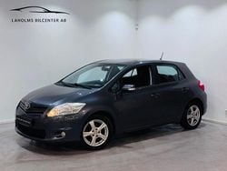 Mörkgrå (grå) Begagnad 2010 Toyota Auris Plus Halvkombi | 49 900 kr (Marknadspris)