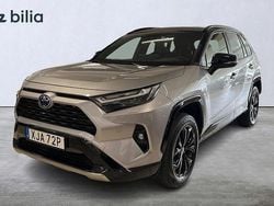 Grå Begagnad 2024 Toyota RAV4 Hybrid Style SUV | 439 900 kr (Marknadspris)