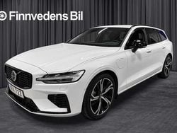Vit Begagnad 2024 Volvo V60 Plus Kombi | 474 800 kr (Marknadspris)