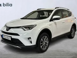 Vit Begagnad 2018 Toyota RAV4 Hybrid SUV | 229 000 kr (Marknadspris)