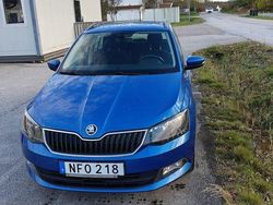 Blå Begagnad 2016 Skoda Fabia Style Halvkombi | 79 000 kr (Bra pris)