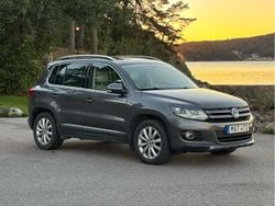 Grå Begagnad 2012 VW Tiguan Sportline SUV | 80 000 kr (Marknadspris)