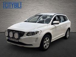 Vit Begagnad 2015 Volvo XC60 Momentum SUV | 134 900 kr (Marknadspris)