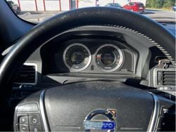 Röd Begagnad 2011 Volvo V70 Momentum Kombi | 70 000 kr