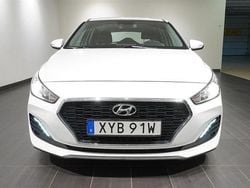 Vit Begagnad 2019 Hyundai i30 Trend Halvkombi | 159 900 kr (Marknadspris)