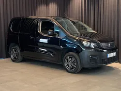 Svart Begagnad 2022 Peugeot Partner Minibuss | 225 000 kr (Lite dyr)