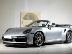 Flerfärgad Begagnad 2023 Porsche 911 Turbo S Cabriolet Cab | 2 750 000 kr