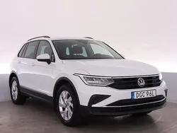 Vit Begagnad 2022 VW Tiguan Life SUV | 279 000 kr (Bra pris)
