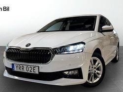 Vit Begagnad 2022 Skoda Fabia Style Halvkombi | 194 900 kr (Marknadspris)