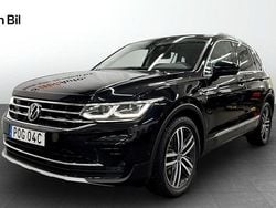 Svart Begagnad 2020 VW Tiguan Elegance SUV | 344 900 kr (Marknadspris)