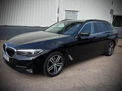 Svart Begagnad 2021 BMW 520 Kombi | 249 000 kr (Superpris)