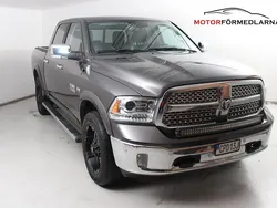 Mörkgrå (grå) Begagnad 2018 Dodge Ram Pickup | 369 000 kr (Marknadspris)