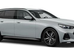 Grå Ny 2025 BMW 530e Comfort Edition Kombi | 784 400 kr (Marknadspris)