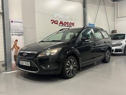 Svart Begagnad 2009 Ford Focus Titanium Kombi | 29 900 kr (Marknadspris)