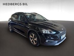Svart Begagnad 2021 Ford Focus Active Halvkombi | 189 800 kr (Marknadspris)