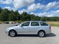 Silver Begagnad 2012 Skoda Octavia Kombi | 53 900 kr (Marknadspris)
