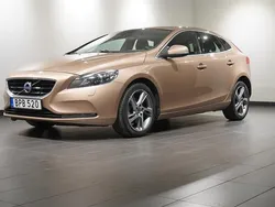 Okänd Begagnad 2015 Volvo V40 Momentum Kombi | 129 800 kr (Marknadspris)