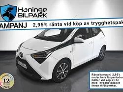 Vit Begagnad 2019 Toyota Aygo X-play Halvkombi | 119 900 kr (Marknadspris)