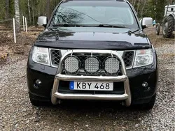 Svart Begagnad 2015 Nissan Navara Pickup | 110 000 kr (Superpris)