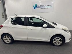 Vit Begagnad 2012 Toyota Yaris Active Halvkombi | 59 000 kr (Marknadspris)