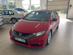 Röd Begagnad 2012 Honda Civic Sport Halvkombi | 109 500 kr (Marknadspris)