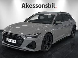Grå Begagnad 2023 Audi RS6 Performance Kombi | 1 319 000 kr (Marknadspris)