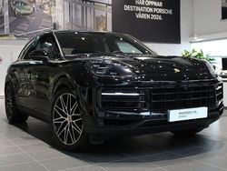Svart Begagnad 2024 Porsche Cayenne SUV | 1 150 000 kr