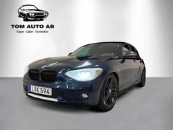Blå Begagnad 2011 BMW 118 Urban Line Halvkombi | 89 900 kr (Lite dyr)
