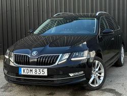 Svart Begagnad 2017 Skoda Octavia Kombi | 189 900 kr (Lite dyr)