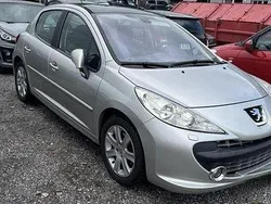 Grå Begagnad 2007 Peugeot 207 GT Halvkombi | 28 000 kr (Marknadspris)